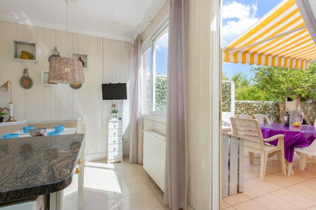 S46-casa De Vacaciones Climatizada Con Piscina, En El Centro Junto Al Mar, Barbacoa Y Wiifi Vakantiehuis *