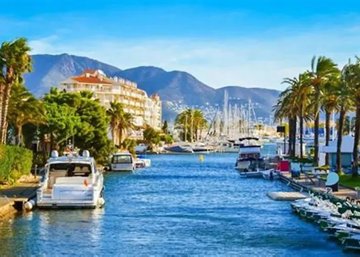 S46-Casa De Vacaciones Climatizada Con Piscina, En El Centro Junto Al Mar, Barbacoa Y Wiifi