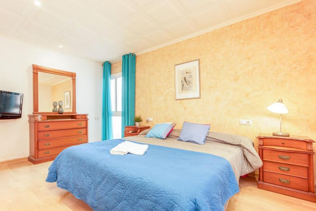 S46-casa De Vacaciones Climatizada Con Piscina, En El Centro Junto Al Mar, Barbacoa Y Wiifi Hébergement de vacances Empuriabrava