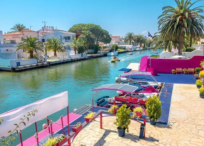 S46-Casa De Vacaciones Climatizada Con Piscina, En El Centro Junto Al Mar, Barbacoa Y Wiifi
